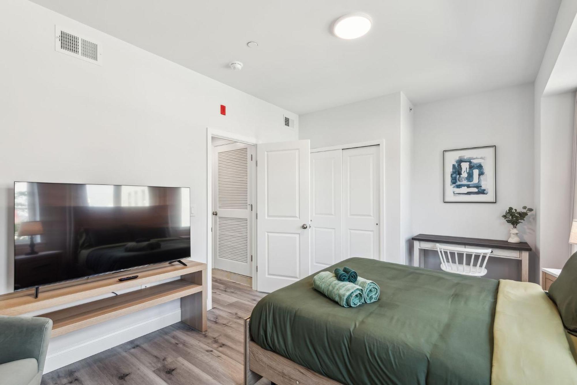 Stay At Luna At Convention Center Philadelphia Exterior photo